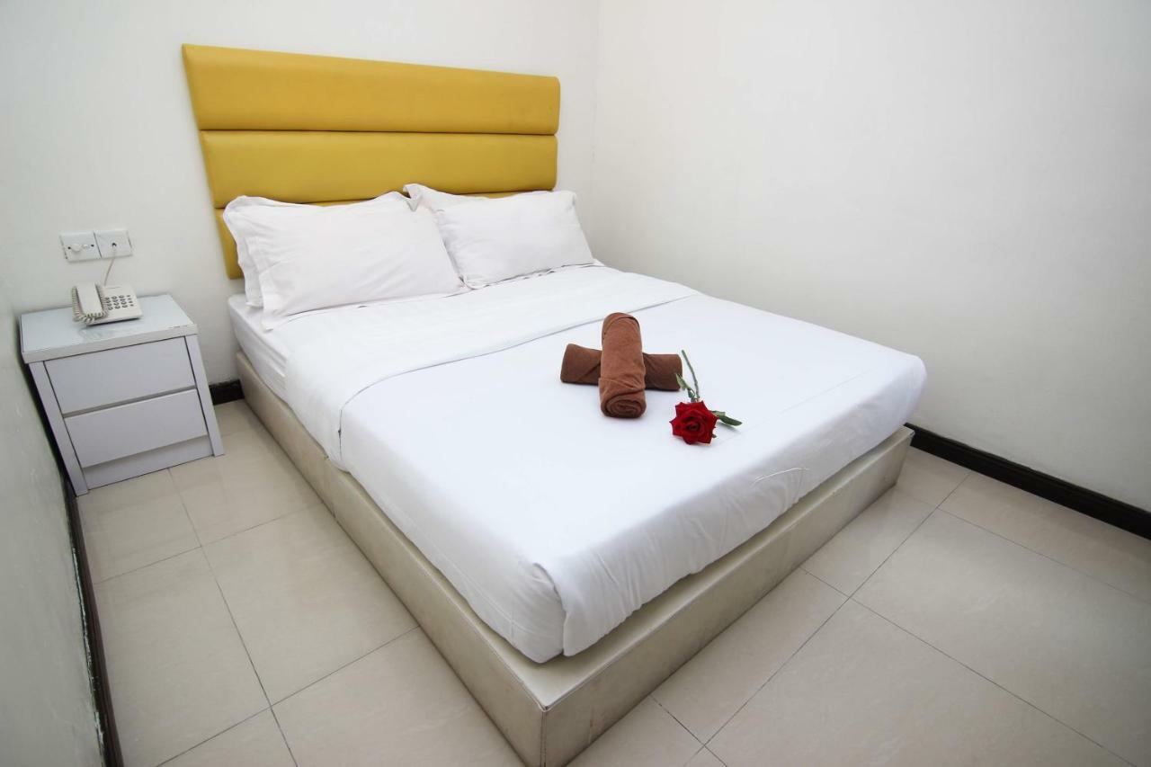 Rose Bandar Seri Alam Hotel